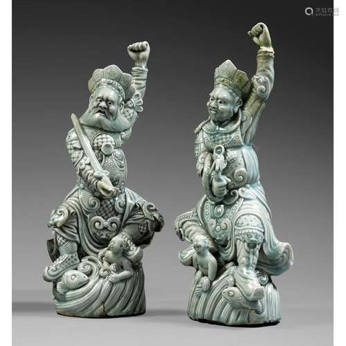 FOLLOWING TWO GREAT WARDIAN KINGS STATUETS in porc…