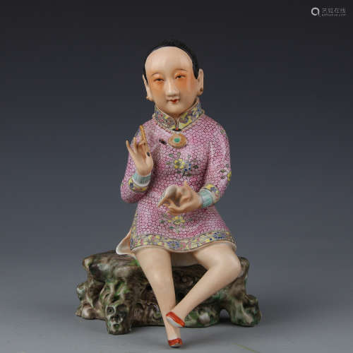 A Figure sculpture with bionic porcelain in Qianlong period