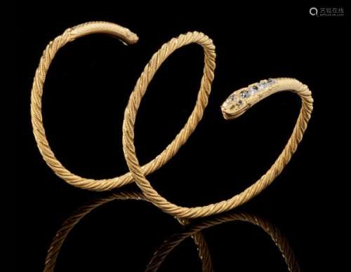 Bracelet serpent à la tête et la queue serties de diamants taille ancienne (env. 2 [...]