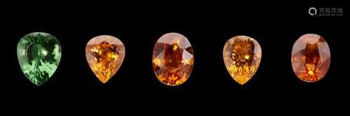 Lot comprenant quatre spessartites dont deux taille ovale (7,02 ct et 6,2 ct) et deux [...]