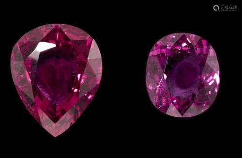 Lot de deux tourmalines roses sur papier, l'une taille poire (11,7 ct) et l'autre [...]