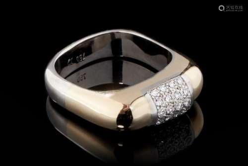 Bague sertie d'un motif pavé de diamants - Or et or gris 750, doigt 56-16, 12 g -