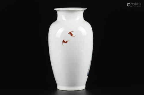 A Famille Rose Figural Vase Qing dynasty