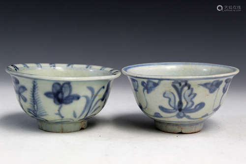 Two Chinese blue and white porcelain bowls, Ming