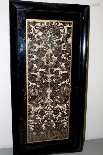 Chinese embroidery work with dragon decoration, framed.