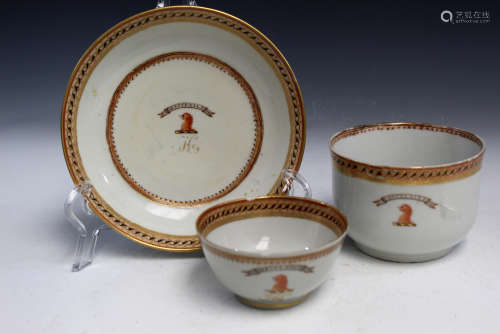 Three pieces of Chinese export porcelain items.