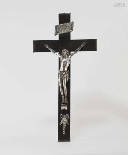 Crucifix d'époque Empire - Bois noirci et argent, H 52 cm -