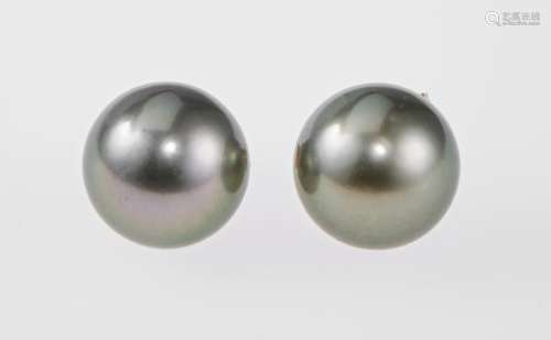 Paire de clous d'oreilles sertis de perles de Tahiti (D env. 8,5 mm) - Or 750 - Prix [...]