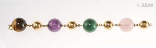 Bracelet de perles d'or alternées de perles de quartz rose, aventurine, améthyste [...]