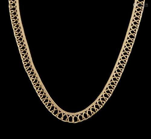 Collier à maille stylisée ajourée - Or 750, L 42 cm, 46 g - Prix de réserve :  - [...]