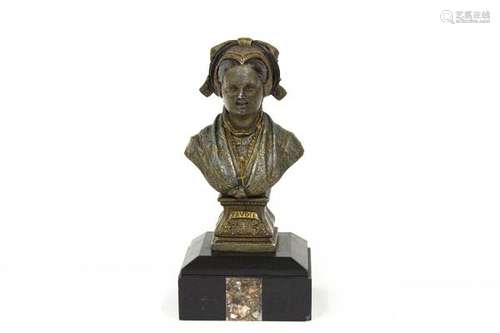 Buste de femme marqué Savoie - Régule polychrome, H 17 cm - Prix de réserve :  - 50 -