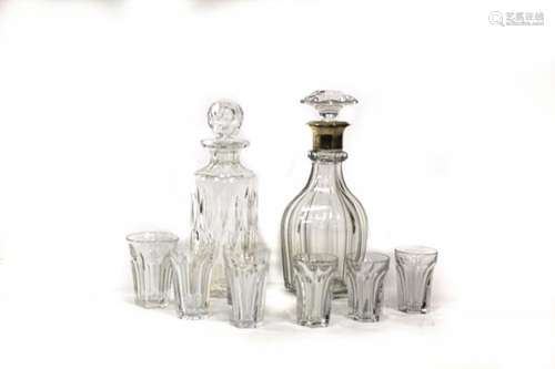 Deux carafes et ensemble de verres - Baccarat, cristal taillé - Prix de réserve :  [...]