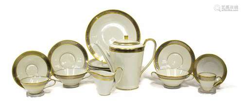 Service à dîner  - Rosenthal Duchess porcelaine, comprenant: 12 assiettes à [...]