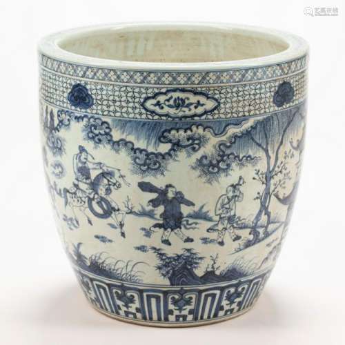 Large Chinese Blue and White Porcelain Fish Bowl.