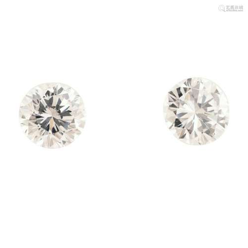 Pair of Unmounted Diamonds.