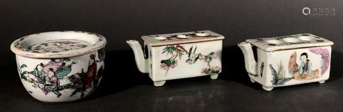 CHINE. Lot en porcelaine à décor polychrome compre…