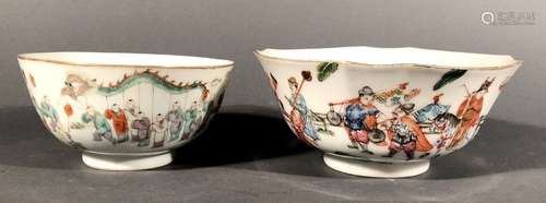 CHINE. Deux BOLS en porcelaine à décor polychrome …