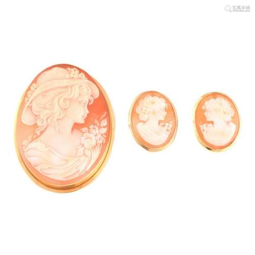 Shell Cameo, Yellow Gold Jewelry Suite.