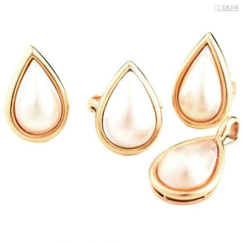 Mabe Cultured Pearl, 14k Yellow Gold Jewelry Suite.