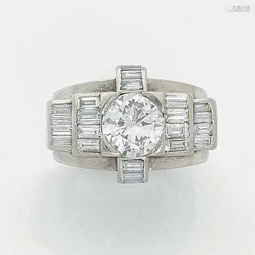 FRENCH WORK OF THE 1930'S Diamond Ring RingShe wea…