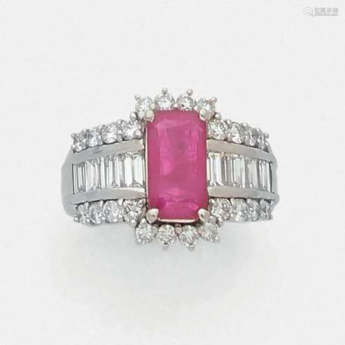 RUBY JEWELLERY RINGThe rectangular cushion shaped …