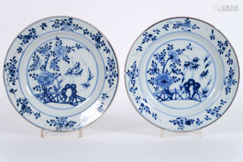 Paar achttiende eeuwse Chinese borden in porselein…