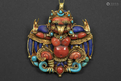 Zeer mooie Tibetaanse amulet/pendatief in geelgoud…
