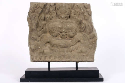 CAMBODJA 10°/12° EEUW Khmer fragment van een linte…