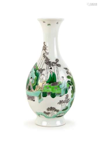 FAMILLE VERTE FIGURAL PATTERN VASE