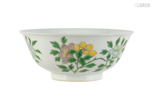 FAMILLE ROSE BUTTERFLY FLOWER BOWL