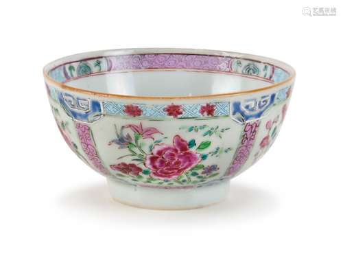 FAMILLE ROSE MEDALION DECORATED BOWL