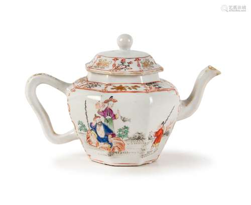 OCTAGONAL GILDED FAMILLE ROSE TEA POT