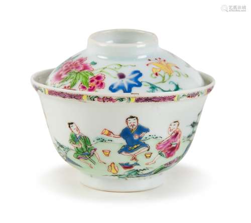 FAMILLE ROSE LIDDED TEA CUP