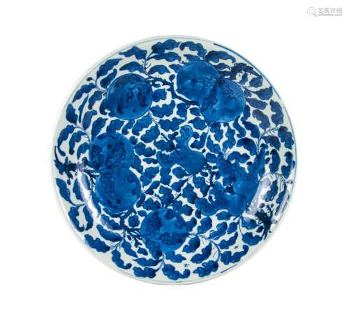 BLUE AND WHITE FRUIT PATTERN CHARGER
