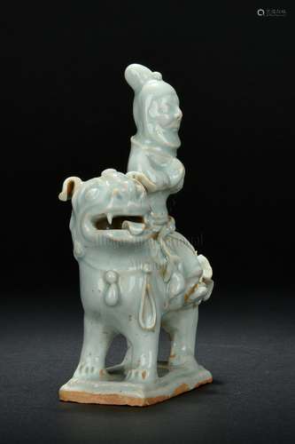 PAIR OF CELADON GLAZED RIDER FIGURE