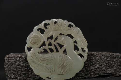 A WHITE JADE OPENWORK 'SWAN' PLAQUE