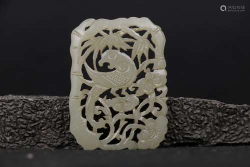 A WHITE JADE OPENWORK 'FLOWER AND BIRD' PLAQUE