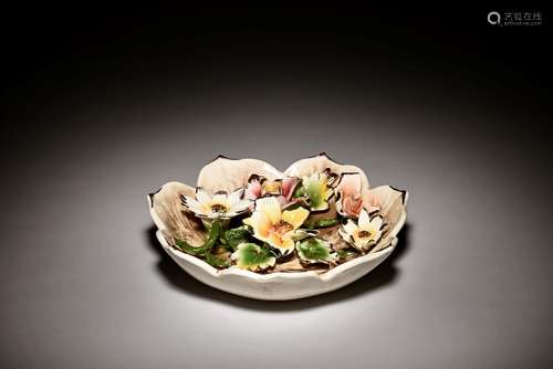 ITALIAN CAPODIMONTE PORCELAIN 'FLOWERS' DISH