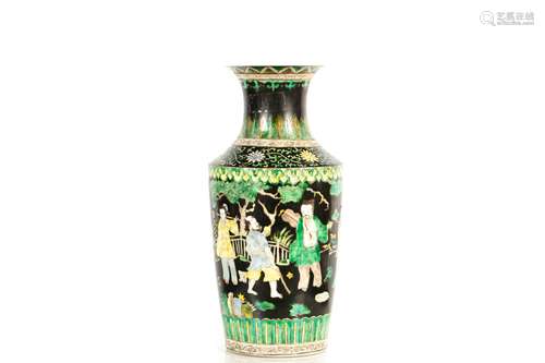 A 'FIGURAL' PORCELAIN VASE