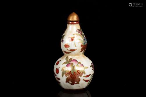 A DOUBLE-GOURD 'FLOWER' SNUFF BOTTLE