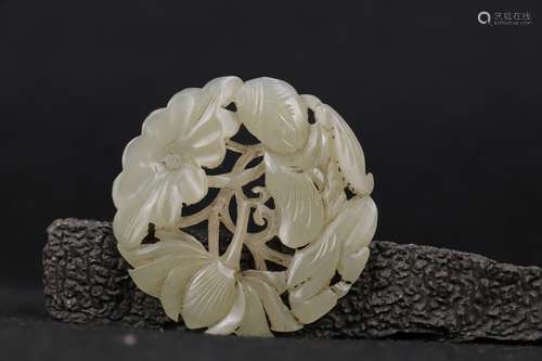 A WHITE JADE OPENWORK 'LOTUS' PLAQUE