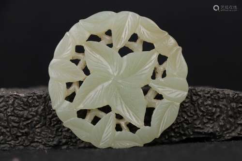 A WHITE JADE OPENWORK PLAQUE