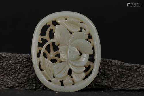 A WHITE JADE OPENWORK 'LOTUS' PLAQUE