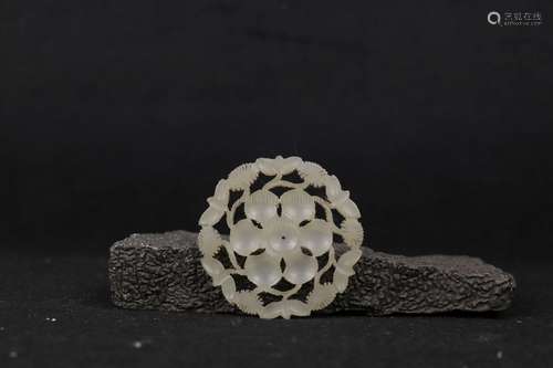 A WHITE JADE OPENWORK PLAQUE