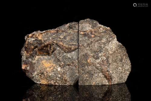 TWO PIECES OF AGATE STONE