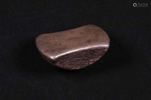 A CHINESE SHOE-SHAPED SILVER INGOT