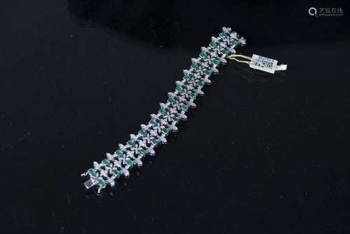 AN EMERALD & DIAMOND BRACELET, AIG CERTIFIED