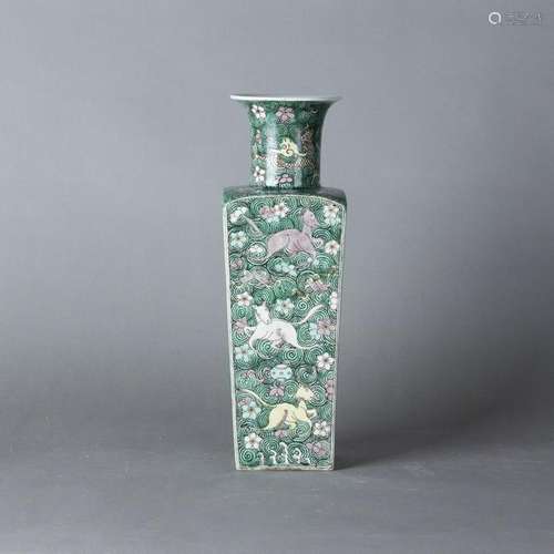 A FAMILLE VERTE BISCUIT SQUARE-SECTIONED VASE, KANGXI