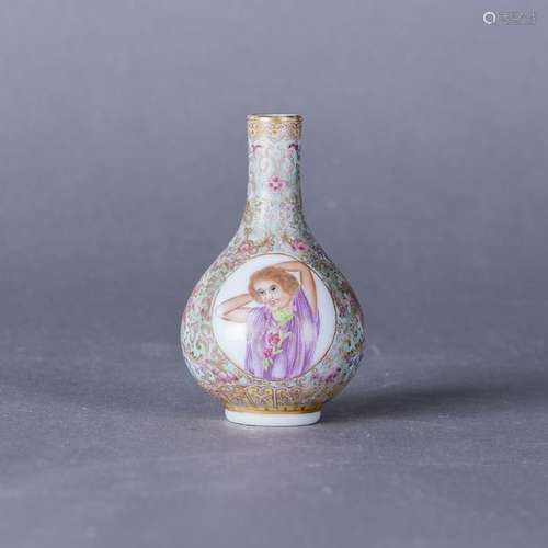 A FAMILLE ROSE 'FIGURAL' VASE