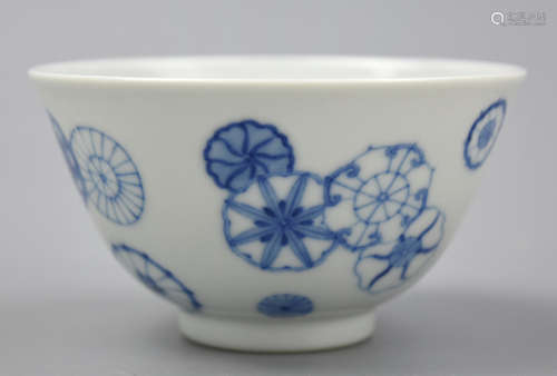 Chinese B & W Flower Cup w/ Qianlong Mark